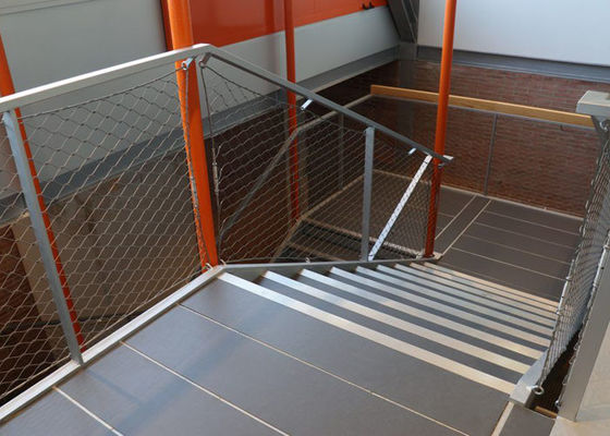 जंगरोधी सीढ़ी स्टेनलेस स्टील रस्सी जाल 50 X 50 मिमी छेद