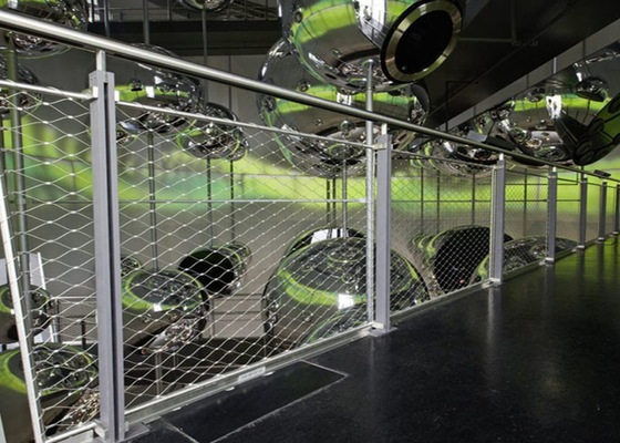 Balustrade स्टेनलेस स्टील Ss304 2.0 Mm तार के लिए लचीली सजावटी सुरक्षा रस्सी की जाली