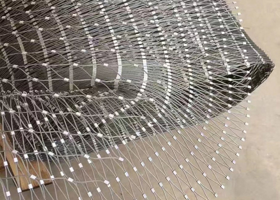 बलस्ट्रेड या रेलिंग के लिए लचीला 2 मिमी स्टेनलेस स्टील वायर रस्सी जाल