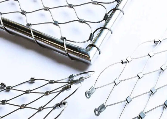 मजबूत टिकाऊ 316 स्टेनलेस स्टील के तार रस्सी जाल पशुओं के लिए संलग्नक के लिए